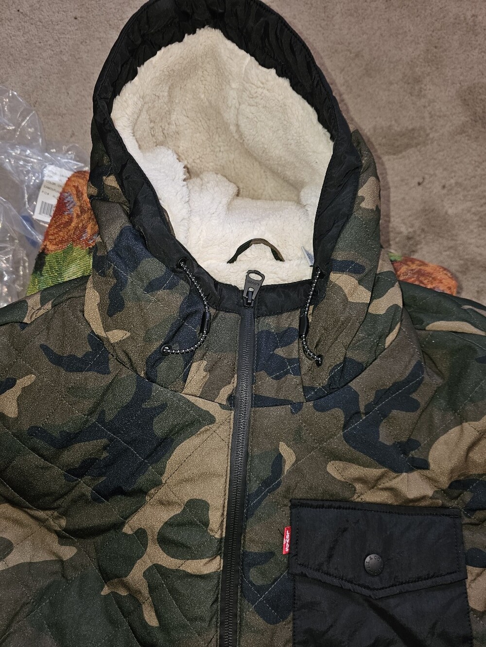 NWT Levi's Men's Camo Insulated Bomber Jacket Size XL